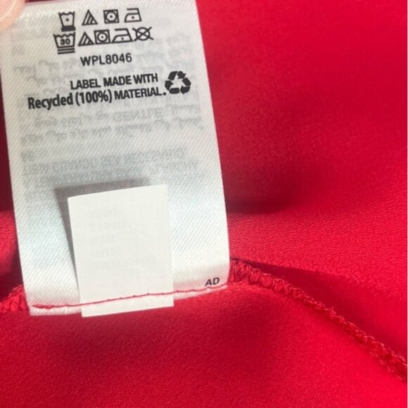 INC Intimates Short Robe Lace Trim Belt Womans Small Red New Sleepwear Silky - Picture 12 of 12